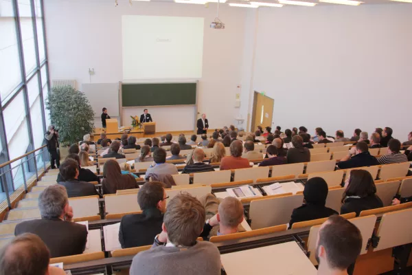 Bild: „VGF-Nachwuchsproduzent:innen“*-Preis für den HFF-Abschlussfilm SONNENPLÄTZE 