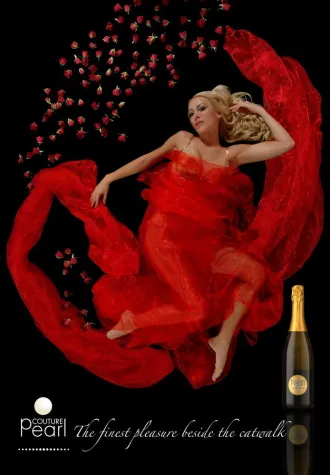 Bild: Nina Kristin - Das neue Werbegesicht für Pearl COUTURE