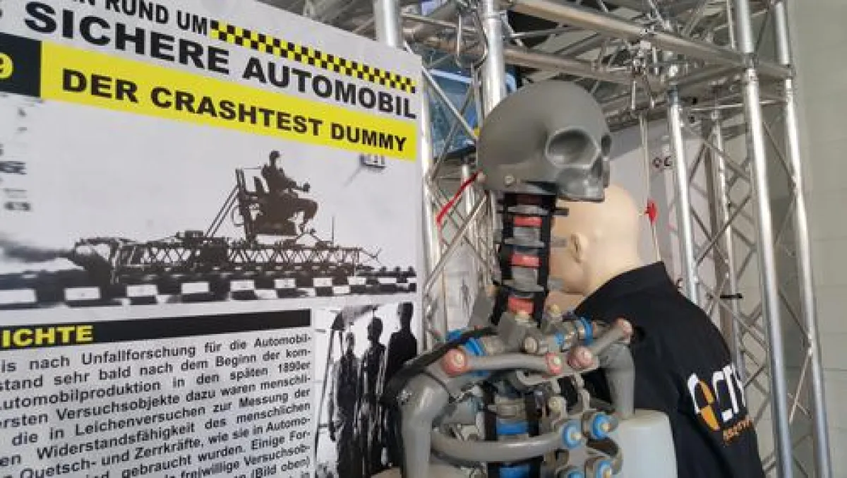 Hier kann man Crash Test Dummies unter die Haut schauen...