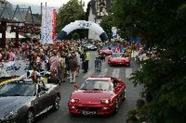 Bild: Aktiveurlaubszeit - 10. Internationales AWD Sportwagenfestival in Velden