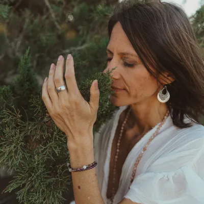 Bild: Waldbaden mit Qigong im Thüringer Wald – Entspannung in der Natur