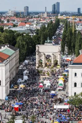 Bild: Deutsche Lebensbrücke erstmal auf dem Street Life Festival
