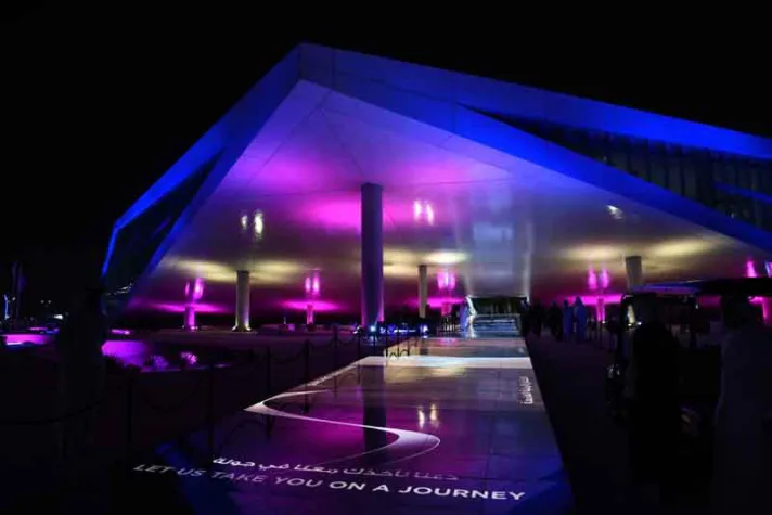 Bild: fischerAppelt setzt Grand Opening der Qatar National Library um