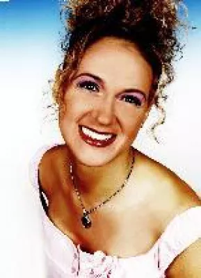 Bild: Beauty Trend 2007:  Home Bleaching mit Carbamide Peroxide hält was es verspricht: Weisse Zähne