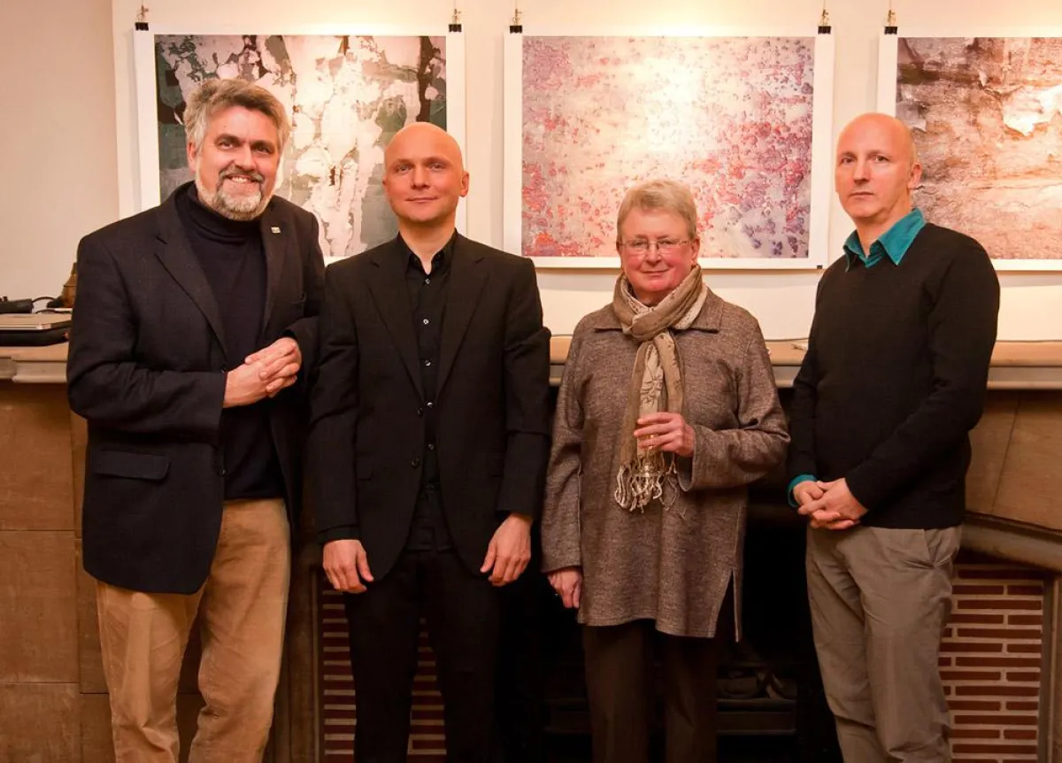 Vernissage zur Ausstellung „Imprints“ von Laurel Lueders