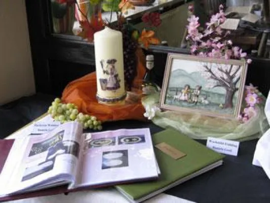 Bild: Handwerk hat Zukunft. Wachszieher/bildner legen ihre Gesellenprüfung ab