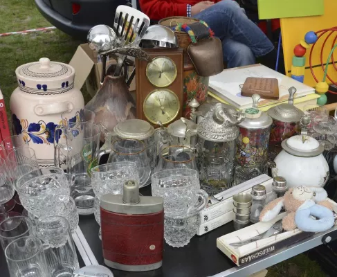 Bild: Am 7. März startet Joseph Nieke die Duisburger Trödelmarktsaison mit dem Hafentrödelmarkt auf der Mühlenweide