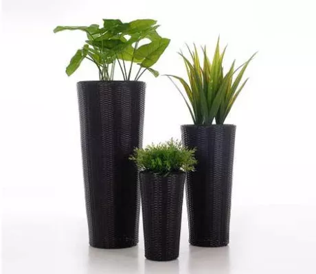 Bild: Wieder aktuell: Runde Blumenkübel