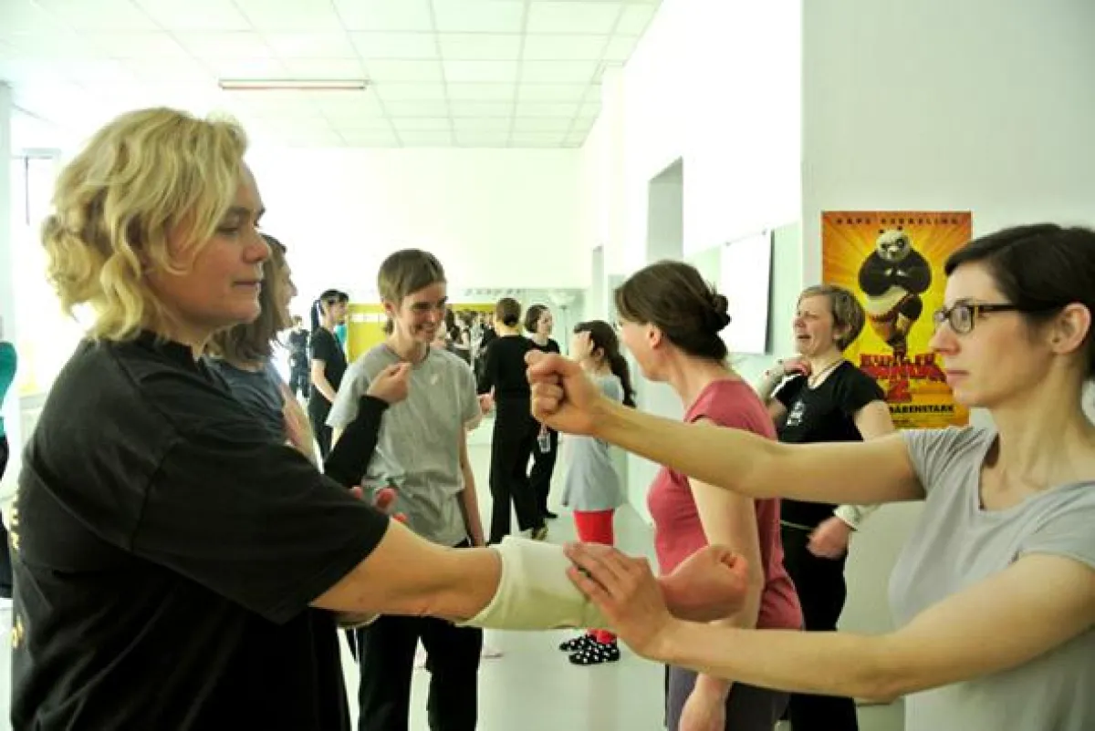Christine Nossol beim Wing Chun Training