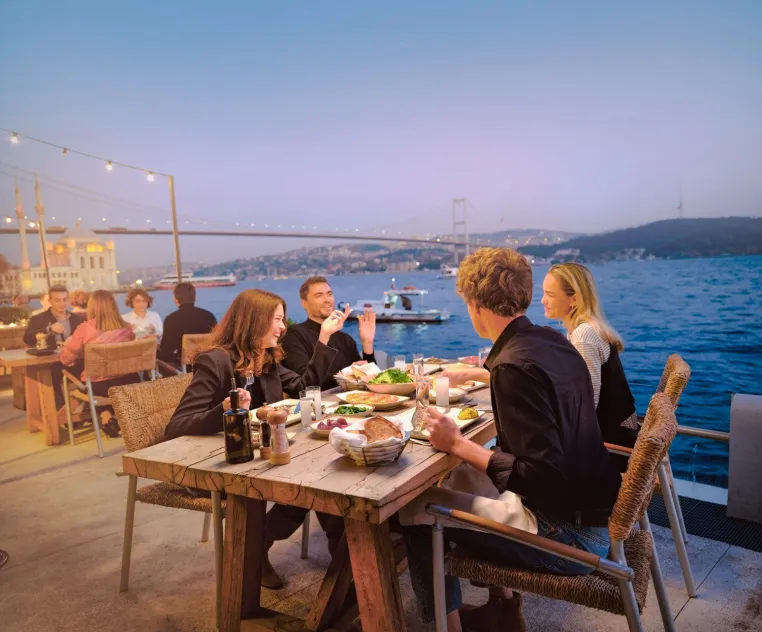 Zwischen Küste und Küche: Die kulinarische Seite des türkischen Sommers Bild: Zwischen Küste und Küche: Die kulinarische Seite des türkischen Sommers