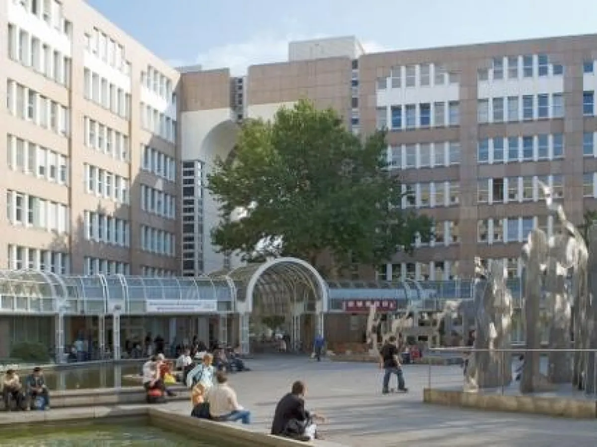 das Weiterbildungszentrum Düsseldorf, in dem sich das Sinti und Roma Forum konstituierte