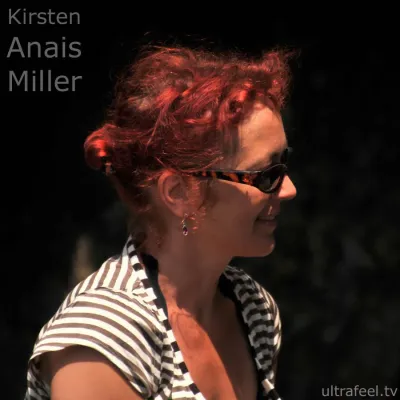 Bild: Kirsten Anais Miller arbeitet an 'Göttinen Erwachen' mit der VivaLaDiva-Organisation in der Schweiz