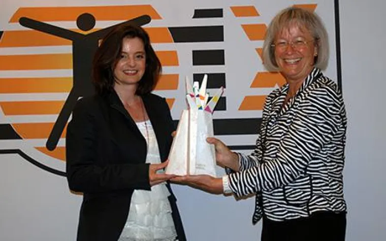 Bild: Ausgezeichnete Gesundheitskommunikation. R+V BKK gewinnt Health Media Award 2013.