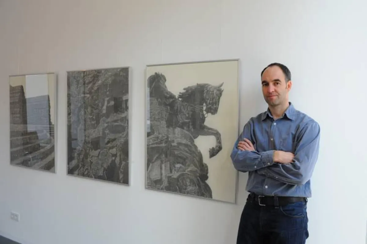 Der renommierte Leipziger Zeichner Edgar Knobloch übernimmt den Fachbereich Grundlagen Design an der Leipzig School Of Design.