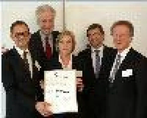 Bild: Kreissparkasse Esslingen-Nürtingen gewinnt Wettbewerb „Arbeit und Alter“