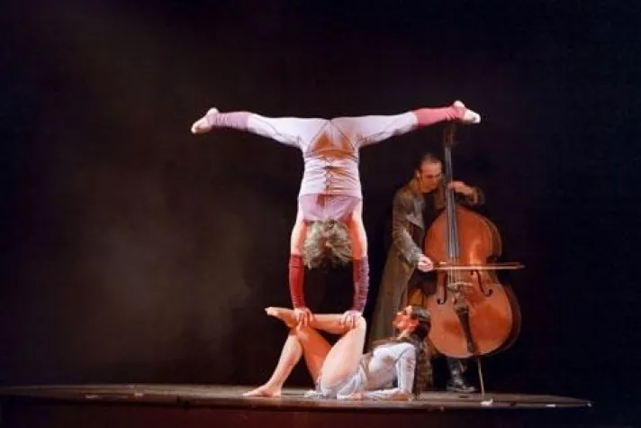 Angell - die sinnlich- artistische Show, die einfach glücklich macht Bild: Angell - die sinnlich- artistische Show, die einfach glücklich macht