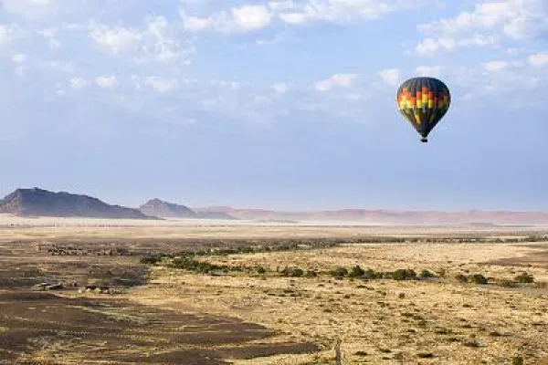 Bild: Ballonflüge mit Wilderness Safaris: Afrikas atemberaubende Natur von oben