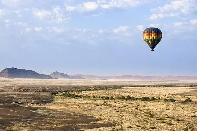 Ballonflüge mit Wilderness Safaris: Afrikas atemberaubende Natur von oben Bild: Ballonflüge mit Wilderness Safaris: Afrikas atemberaubende Natur von oben