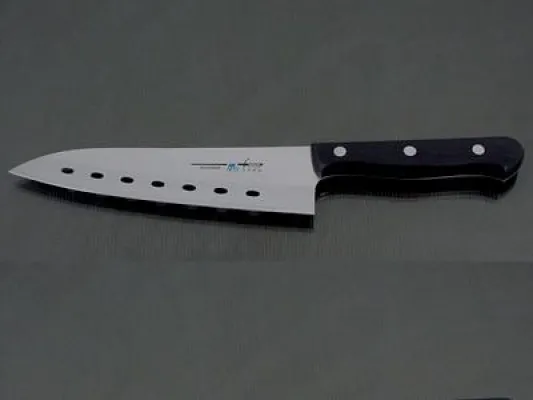 Bild: Japanische Kochmesser mit gelochter Klinge
