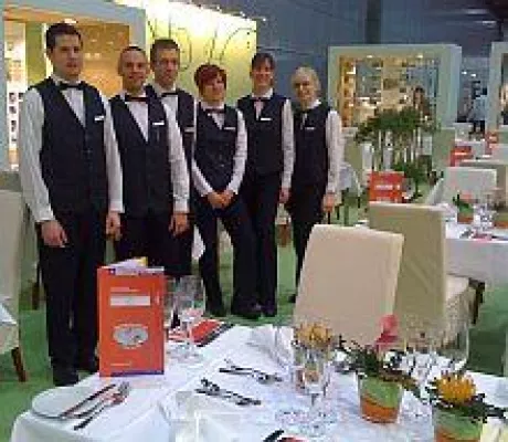 Gastlichkeit trotz Fachkräftemangel – mit personeller Flexibilität punkten. Leipziger Löwen auf inoga 2010. Bild: Gastlichkeit trotz Fachkräftemangel – mit personeller Flexibilität punkten. Leipziger Löwen auf inoga 2010.