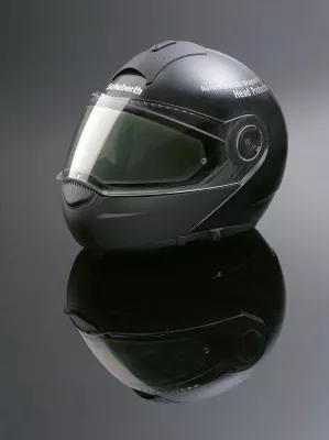 Bild: Erster CNT-Motorradhelm der Schuberth GmbH