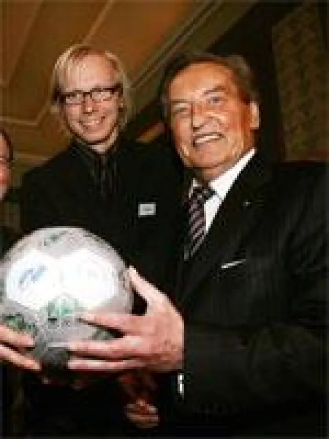 Prominenter Besuch auf einem Fußball-Event von behrends event & sport