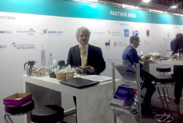 Bild: Der Cluster NMWP.NRW vertritt Nordrhein-Westfalens Hightech-Branchen auf der W3 Fair+Convention