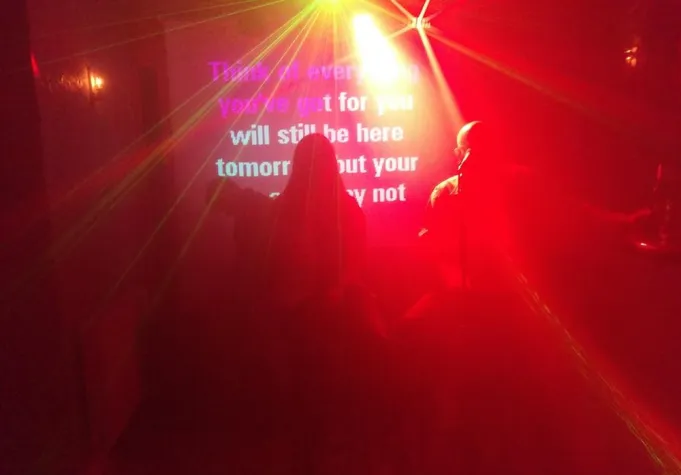 Bild: Kono Bar macht den Samstag zum Karaoke-Tag
