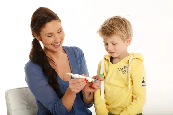 Bild: Tag der Zahnfee am 22.08.2017: Eine Zahnzusatzversicherung für Kinder und Jugendliche spart hohe Eigenkosten