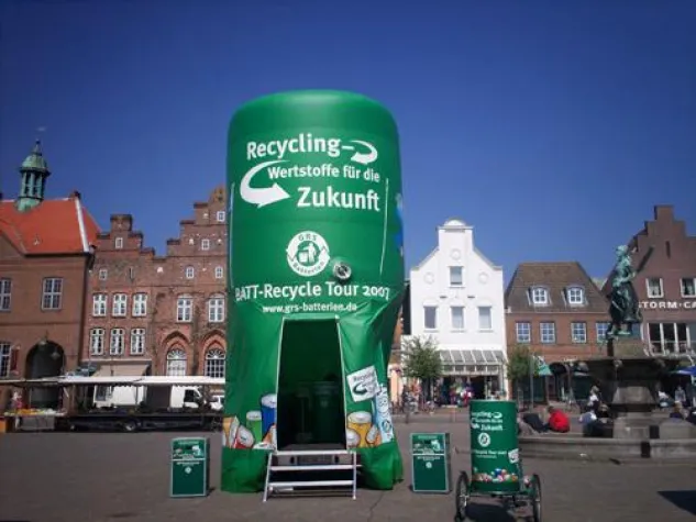 Bild: Jede Batterie bringt Bares - Charity-Aktion von GRS Batterien am 11. Dezember 2007 in Hamburg