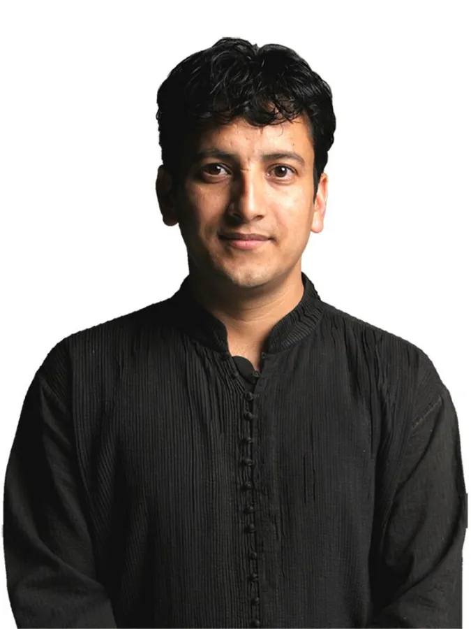 Yogaexperte Sanjeev Bhanot gibt in Deutschland Workshops. Foto: YogaLife Foundation