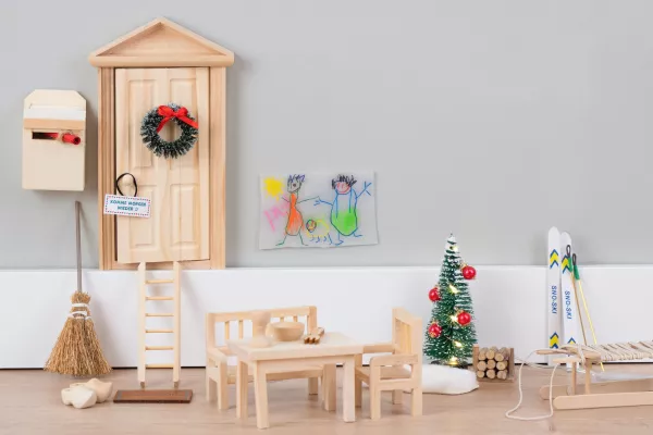 Bild: Über 50 kostenlose Wichteltür-Ideen: Jetzt kommt Kurth … bringt Wichtelspaß in die Vorweihnachtszeit