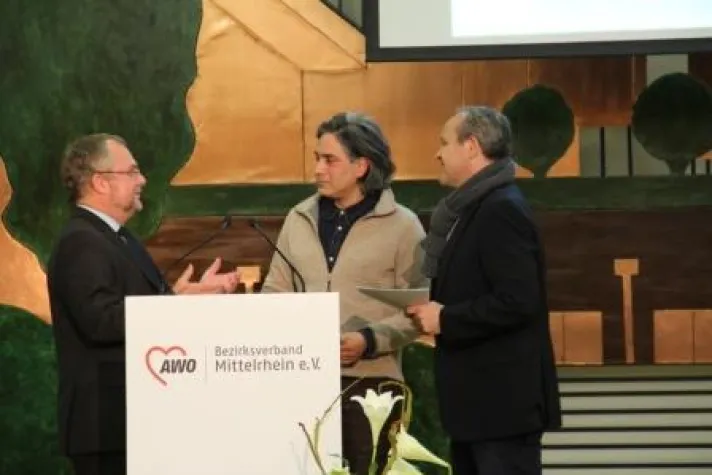 wellenreiter.tv gewinnt AWO Mittelrhein Journalistenpreis 2012 Bild: wellenreiter.tv gewinnt AWO Mittelrhein Journalistenpreis 2012