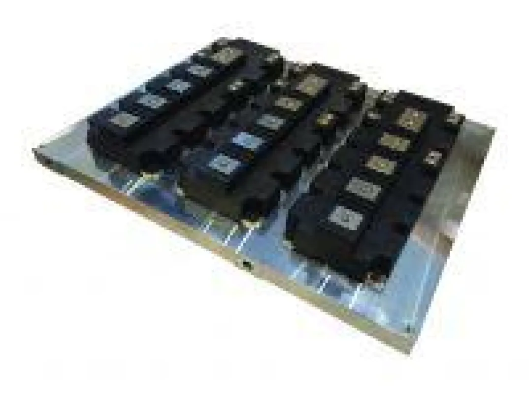 IsoMaxx Kühlplatte zur Senkung der Temperatur von PrimePACK IGBT-Modulen