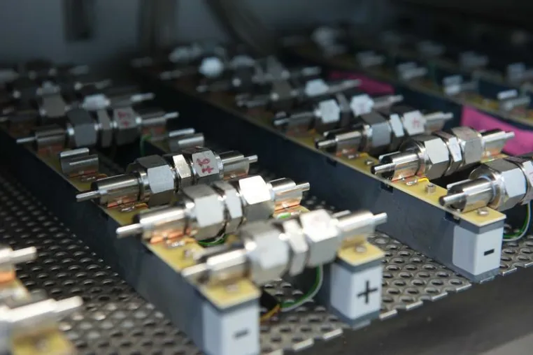 Bild: Etappensieg bei der Exzellenzstrategie: Batterieforschung und Quantentechnologie erfolgreich