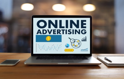 Online Werbung  (© adiruch na chiangmai - Fotolia.com)