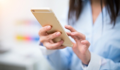 Mobile Advertising (© Minerva-Studio - Fotolia.com)
