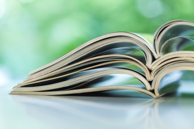 Fachzeitschriften (© BillionPhotos.com / Fotolia.com)