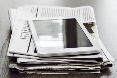 Mitarbeiterzeitung (© sebra / Fotolia.com)