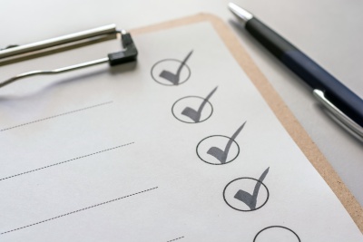 Checkliste (© Ralf Geithe - stock.adobe.com)