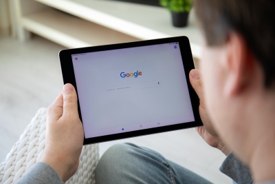Google Bildersuche (© DenPhoto - stock.adobe.com)