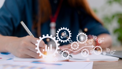 Target Costing  (© FAMILY STOCK - stock.adobe.com)
