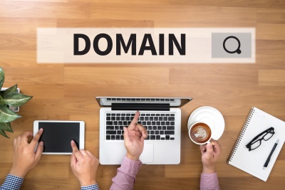 Domain  (© onephoto - stock.adobe.com)